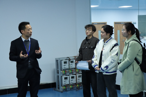 240328 嘉興大學訪問恒業(yè)電子新聞稿圖2